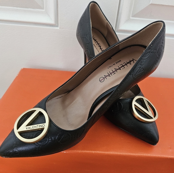 Valentino By Mario Valentino Clara Pump NEW - Picture 6 of 11